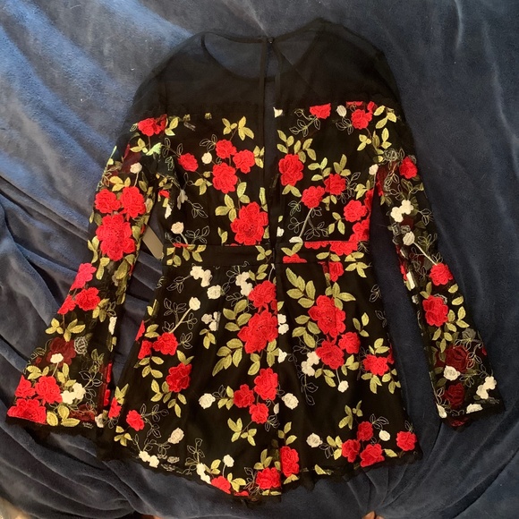 NWOT Lovers + Friends black and red floral lace romper jumpsuit - Picture 4 of 7